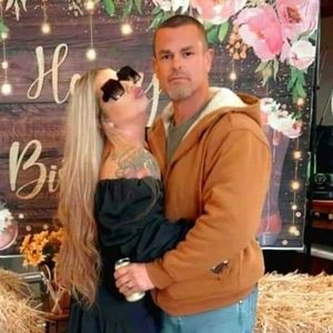 Meet your Posher, Troy